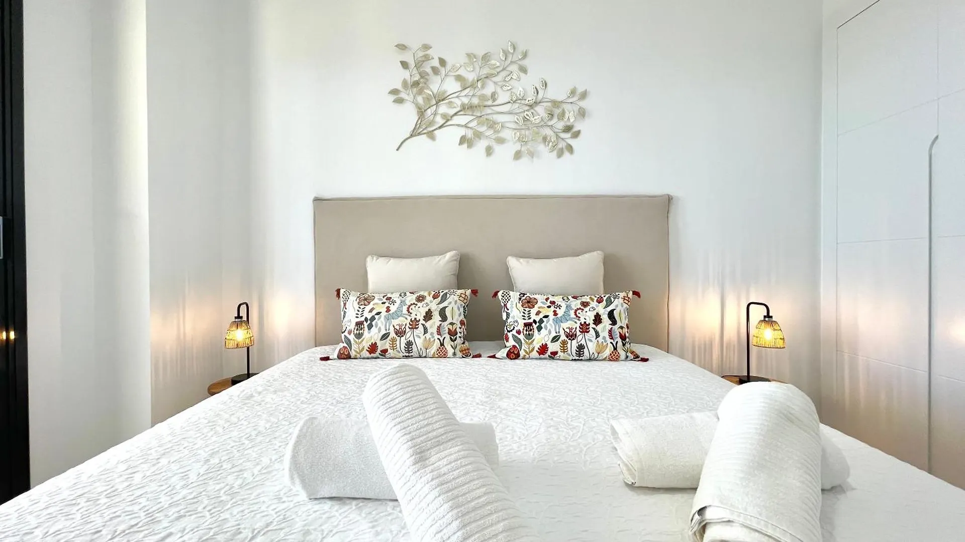 Upscale 3 Bedroom Apartment 300M From The Beach Fuengirola Espanha